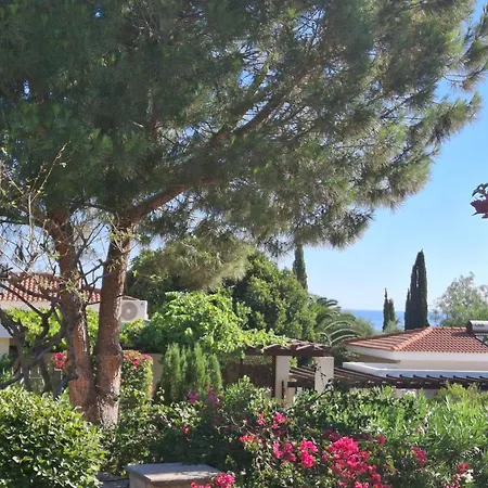 Coast Villa-resort *