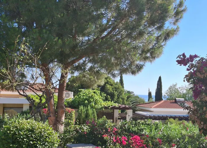 Coast Villa-resort *